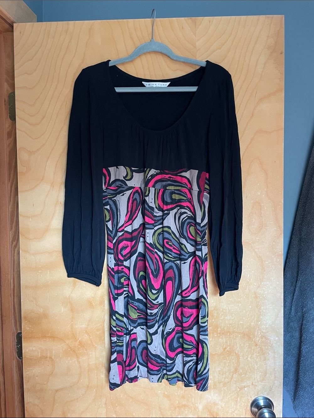 Women’s Black Scoop-Neck Dress with Pink Swirl Print